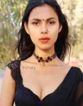 Arohi Barde (Riya)