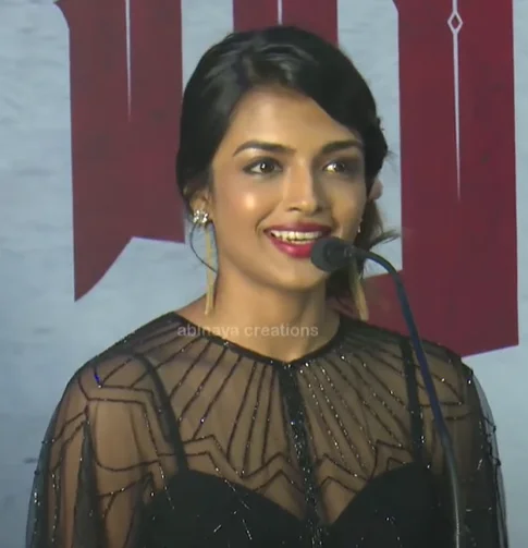 Ashna Zaveri